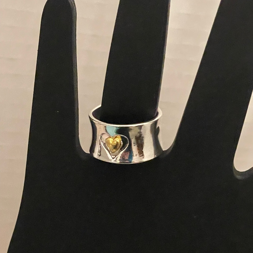 💛 S925 Stamped Silver with Gold Heart Ring-Size 7 - Picture 5 of 8